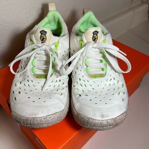 Nike Mens athletic shoe